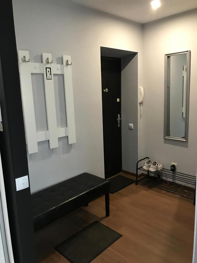 Art Apartment Jitomir Exterior foto