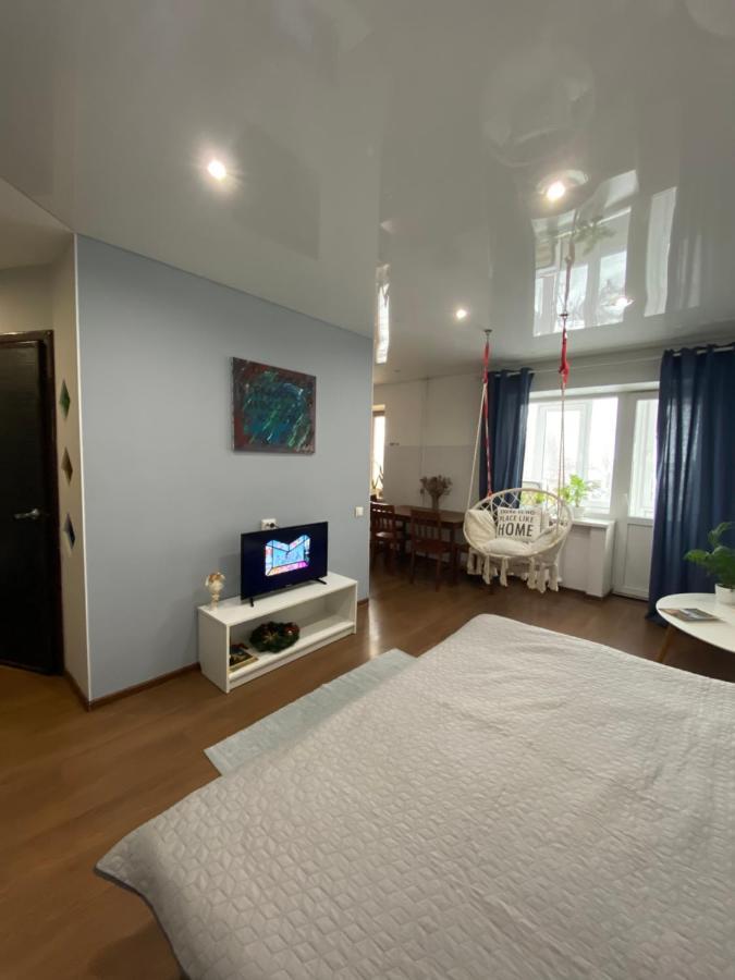 Art Apartment Jitomir Exterior foto